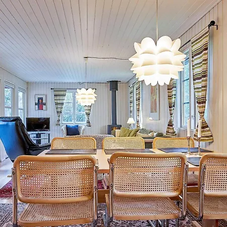 6 Person In Aakirkeby Vester Somarken